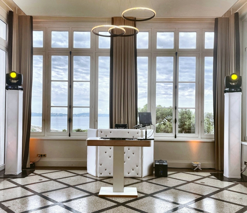 Soirée Privée - IDévènements - Évènementiel - Solution pour tous les évènements - Location de matériels - DJ mariage Marseille